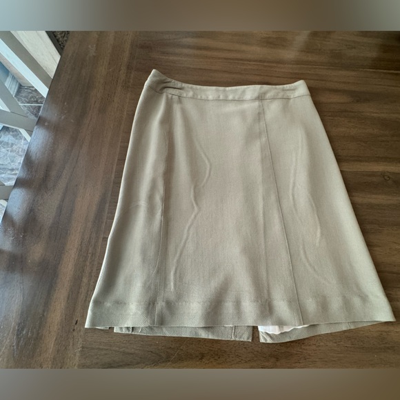 Patricia Luca Tan Skirt Suit set Size 6 Virgin Wool - Picture 9 of 16